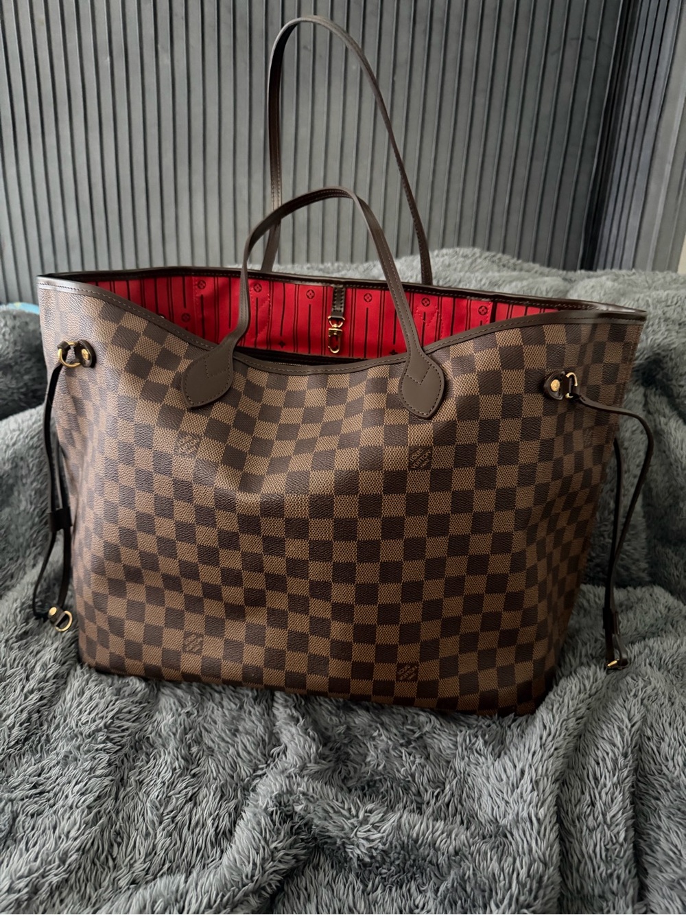 Neverfull gm Damier ebene Red Interior